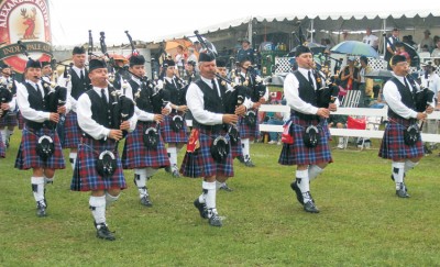 The Glengarry Pipe Band